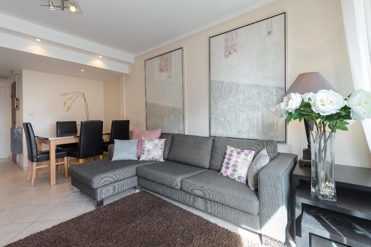 Modern 3 Bedroom, 3 Bathroom For Rent Near Old Town Walking Distance To Palais - 2000 Appartement Cannes