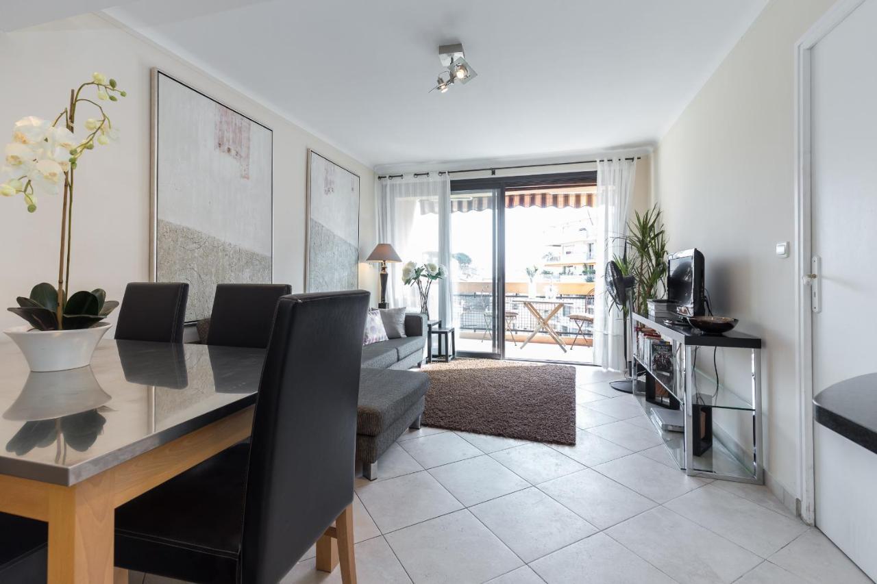 Modern 3 Bedroom, 3 Bathroom For Rent Near Old Town Walking Distance To Palais - 2000 Appartement Cannes
