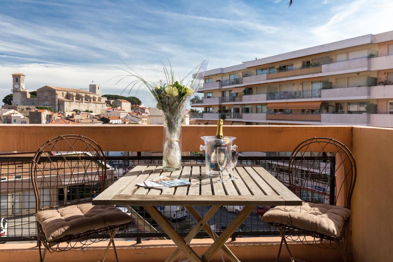 Modern 3 Bedroom, 3 Bathroom For Rent Near Old Town Walking Distance To Palais - 2000