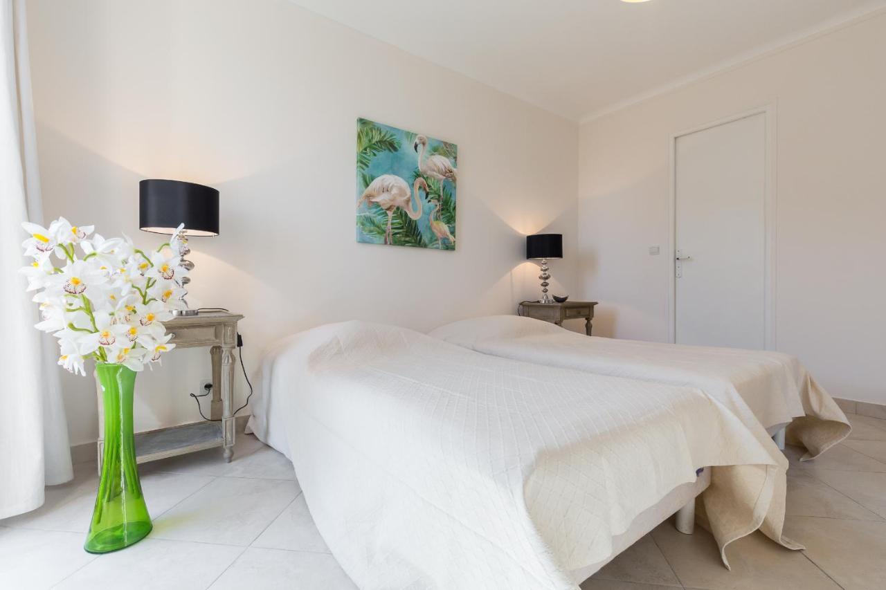 Modern 3 Bedroom, 3 Bathroom For Rent Near Old Town Walking Distance To Palais - 2000