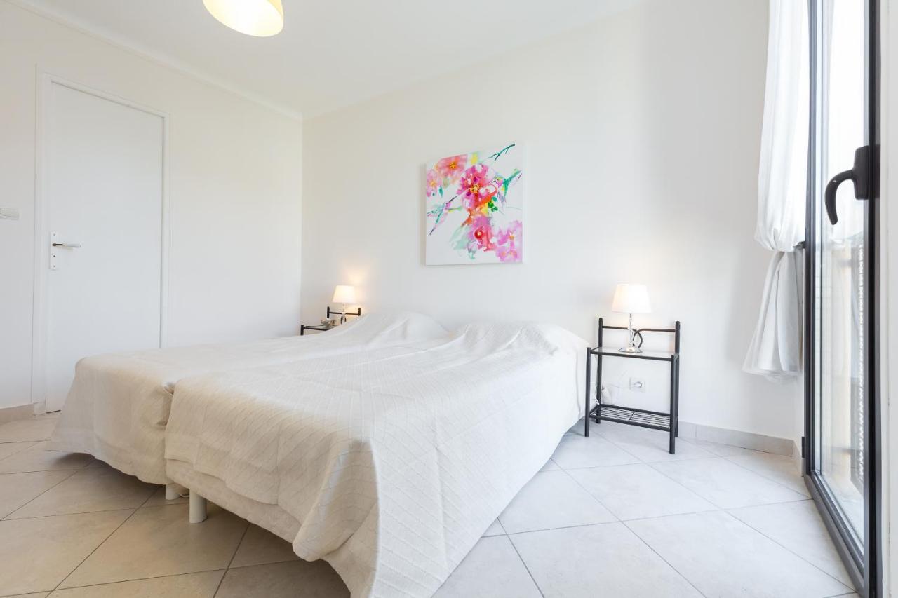 Appartement Modern 3 Bedroom, 3 Bathroom For Rent Near Old Town Walking Distance To Palais - 2000