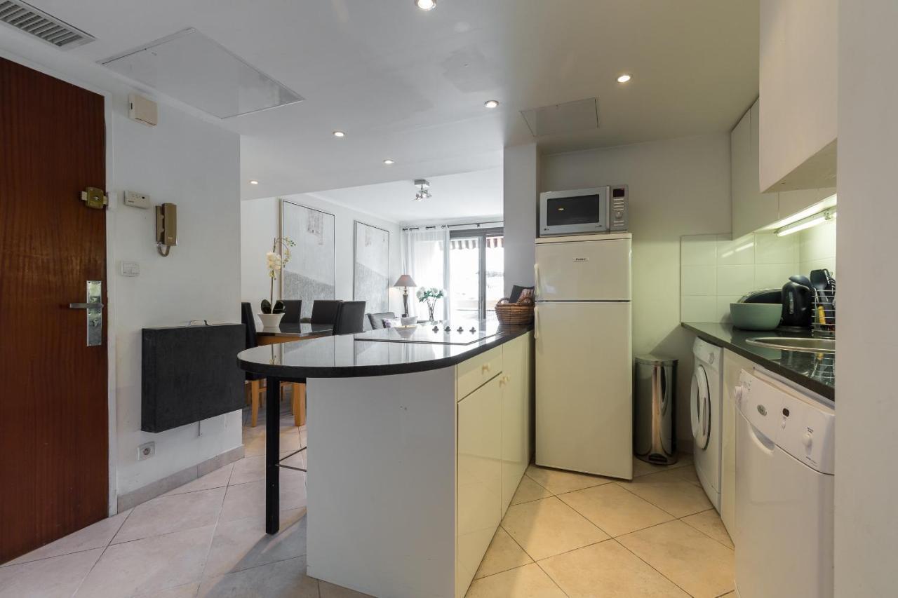 Appartement Modern 3 Bedroom, 3 Bathroom For Rent Near Old Town Walking Distance To Palais - 2000 *