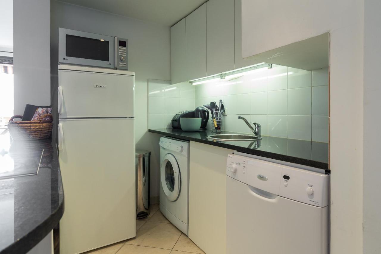 Appartement Modern 3 Bedroom, 3 Bathroom For Rent Near Old Town Walking Distance To Palais - 2000
